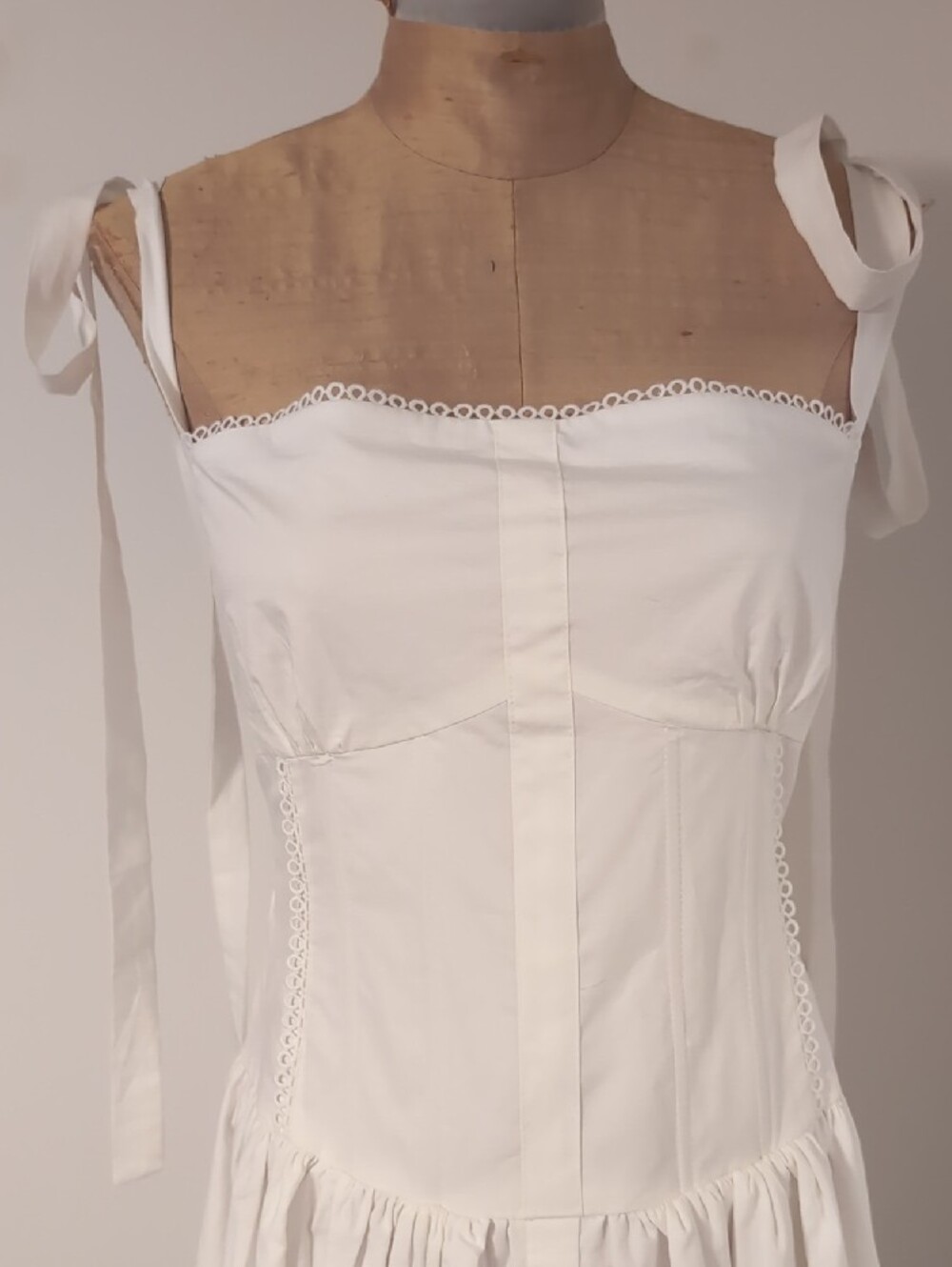 Jolie Loft White Dress - Picture 2 of 5